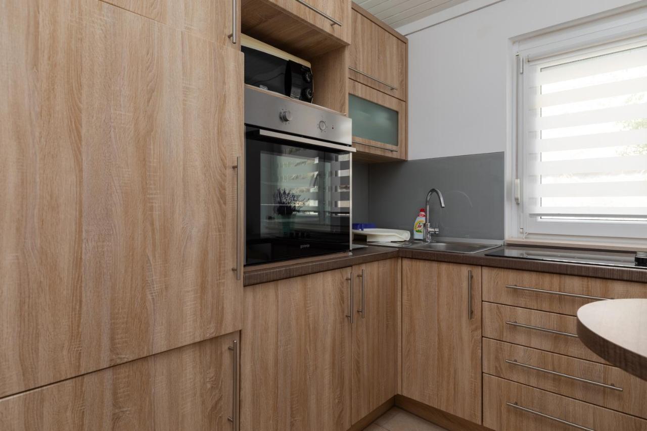 דוגי ראט Apartments By The Sea Duce, Omis - 2992 מראה חיצוני תמונה