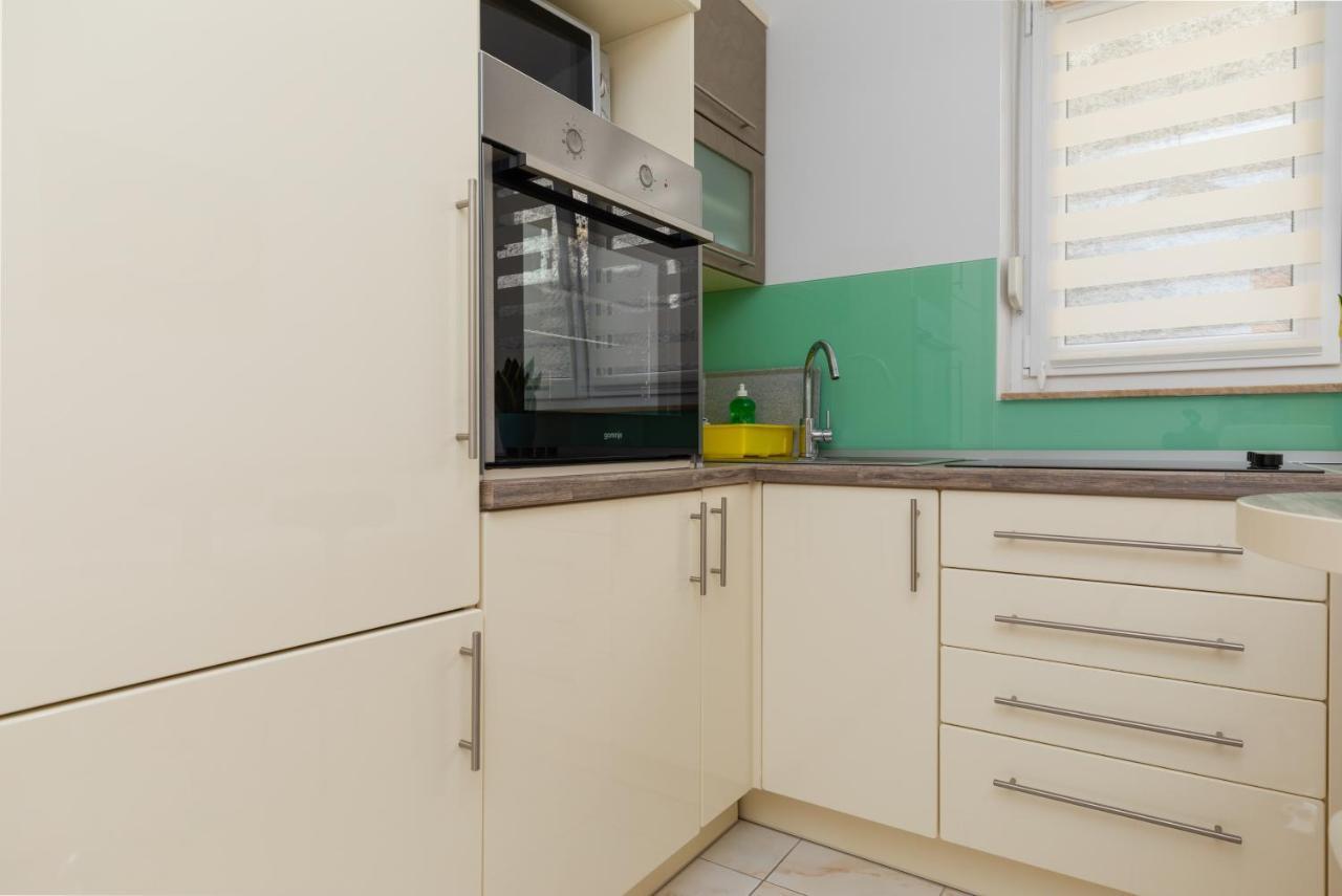 דוגי ראט Apartments By The Sea Duce, Omis - 2992 מראה חיצוני תמונה